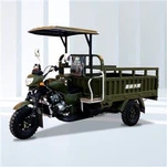 Poderoso triciclo de carga com motor a gasolina